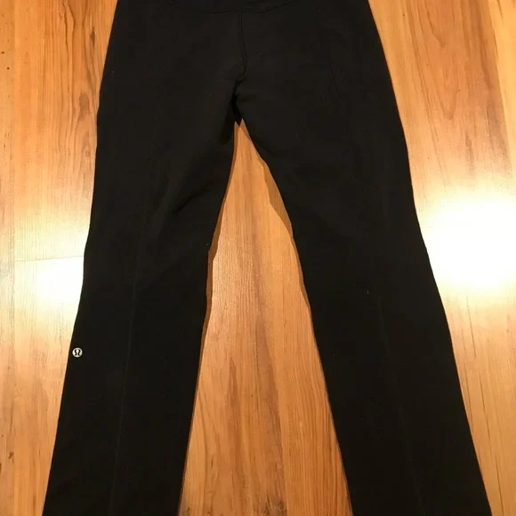 lululemon athletica Black and Blue Leggings - Picture 3 of 4